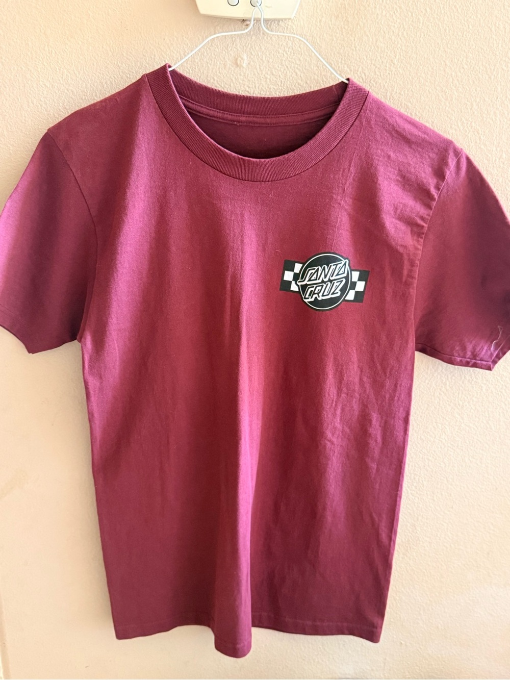 Santa Cruz Skateboards Men's Short-Sleeve T-Shirt in Burgundy